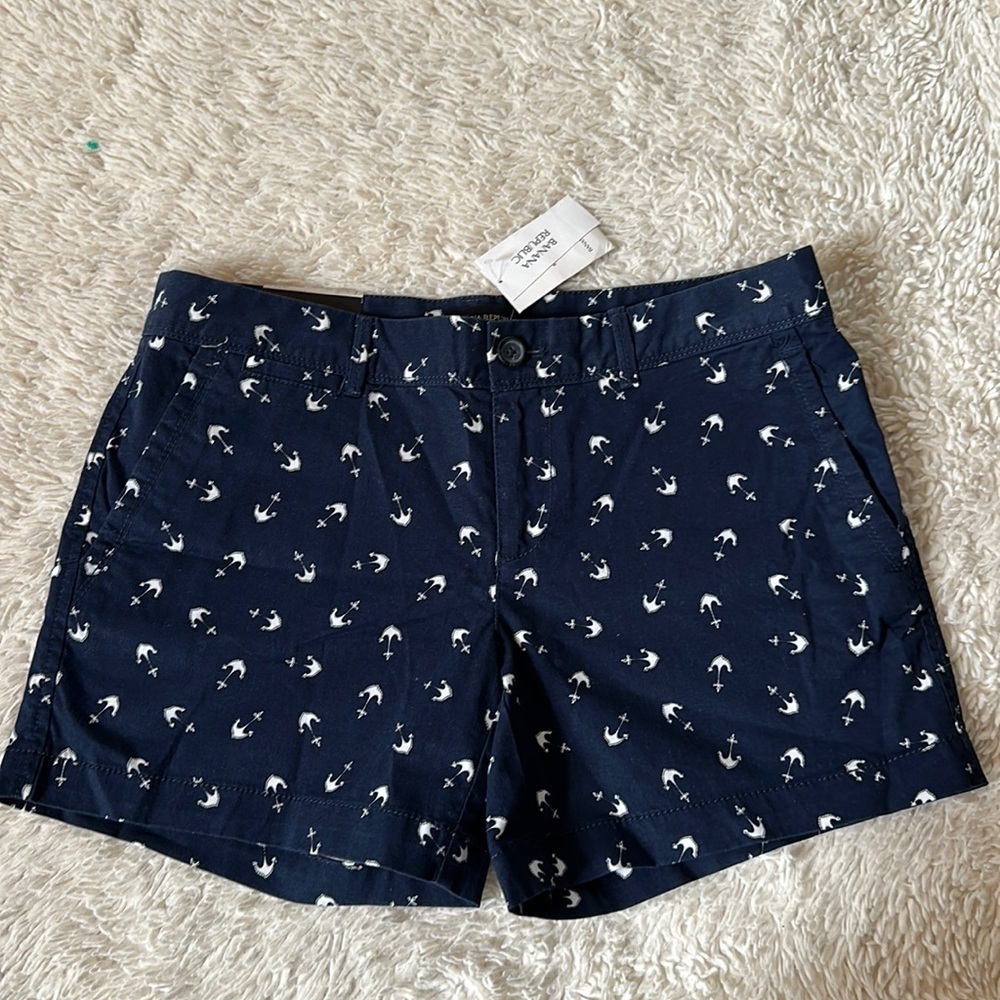 NWT Banana Republic short for women size 2